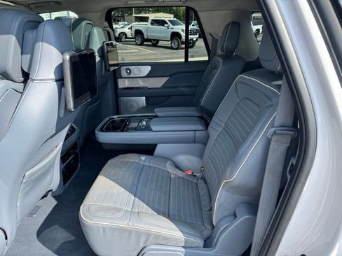 Used 2018 Lincoln Navigator L Black Label w/ Cargo Package image 17