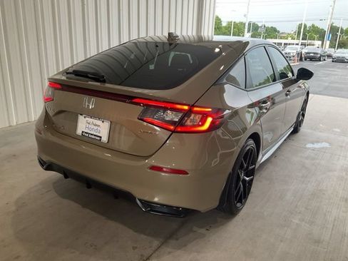 Used 2025 Honda Civic Sport image 22