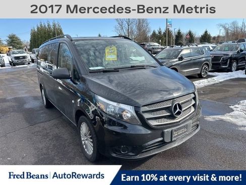 Used 2017 Mercedes-Benz Metris Passenger image 1