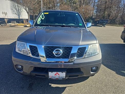 Used 2019 Nissan Frontier SV w/ Value Truck Package image 2