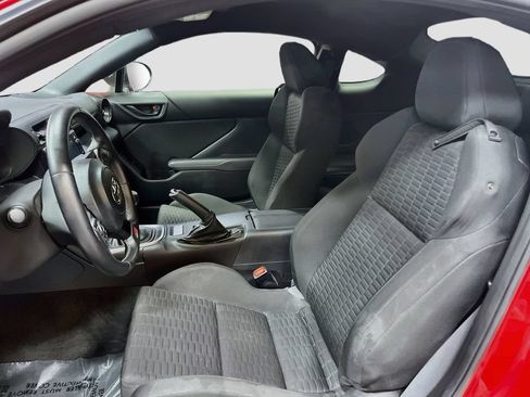Used 2024 Toyota GR86 RWD image 20