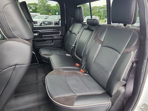 Used 2024 RAM 2500 Laramie w/ Sport Appearance Package image 7