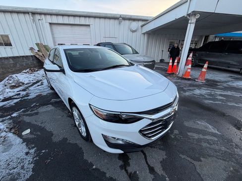 Used 2024 Chevrolet Malibu LT image 7