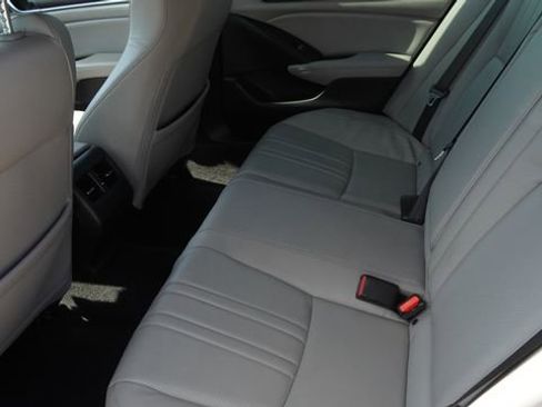 Used 2018 Honda Accord EX-L image 13