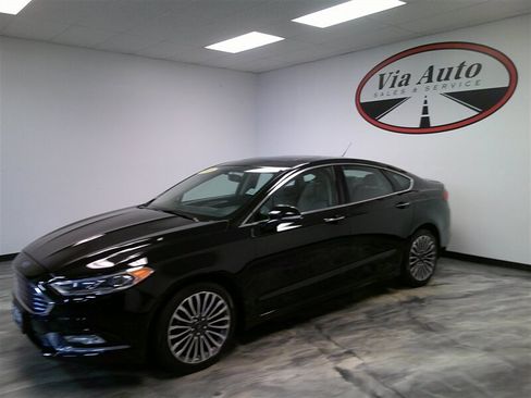 Used 2018 Ford Fusion Titanium image 6