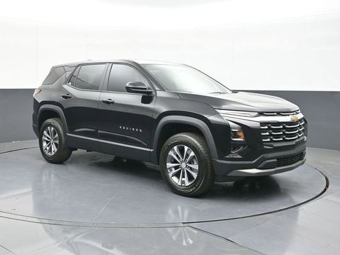 New 2026 Chevrolet Equinox LT w/ Safety and Technology Package FWD image 19