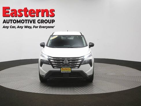 Used 2024 Nissan Rogue S AWD/4WD image 53