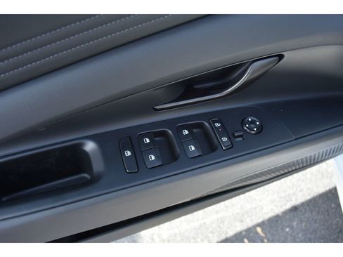 New 2026 Hyundai Elantra Sport image 16