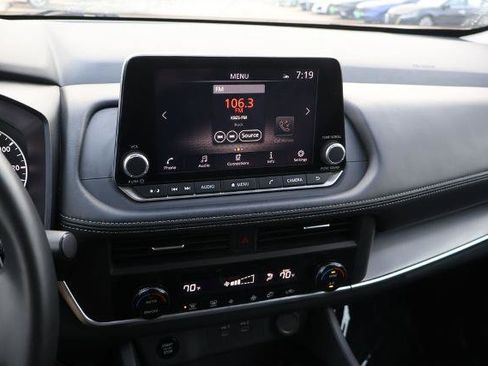 Certified 2025 Nissan Rogue SV AWD/4WD image 20