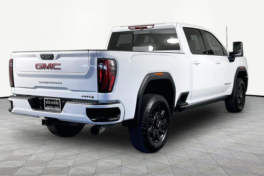 Used 2026 GMC Sierra 2500 AT4 w/ AT4 Premium Plus Package AWD/4WD image 5