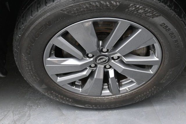Used 2025 Nissan Pathfinder SV FWD image 35