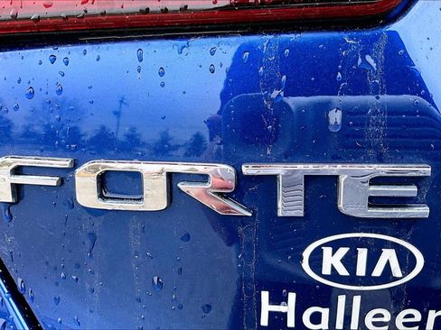 Used 2020 Kia Forte LXS image 30