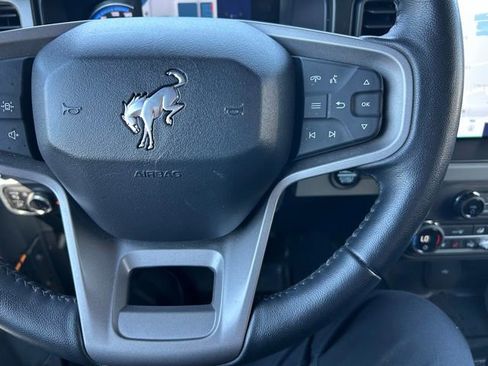 Used 2023 Ford Bronco Badlands AWD/4WD image 7