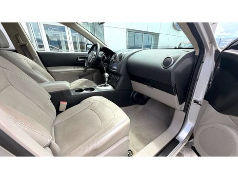 Used 2011 Nissan Rogue SV w/ SL Pkg AWD/4WD image 8