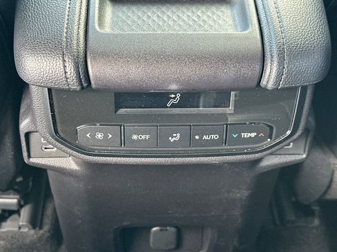 Used 2026 Toyota Grand Highlander XLE image 44
