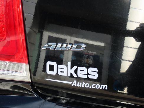 Used 2019 Chrysler 300 Touring L w/ Quick Order Package 22F image 18