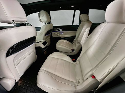 Certified 2025 Mercedes-Benz GLS 580 4MATIC image 27