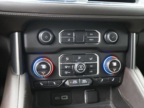 Used 2021 Chevrolet Tahoe LT AWD/4WD image 20