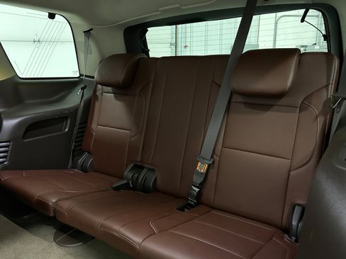 Used 2019 Chevrolet Tahoe Premier AWD/4WD image 33