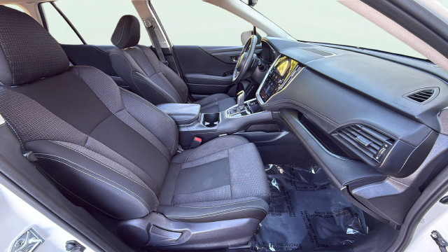 Used 2024 Subaru Outback Premium AWD/4WD image 25