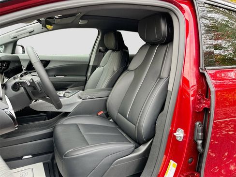 New 2026 Cadillac Optiq Sport 2 w/ LPO, Floor Liner Package image 21