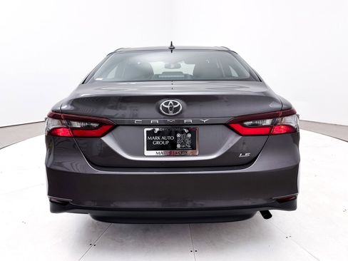 Used 2023 Toyota Camry LE image 17