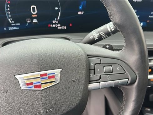 Used 2024 Cadillac XT4 Premium Luxury image 19