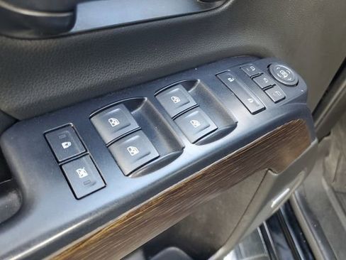 Used 2019 GMC Sierra 2500 Denali w/ Duramax Plus Package image 9