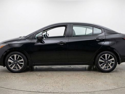 Used 2025 Nissan Versa SV image 5