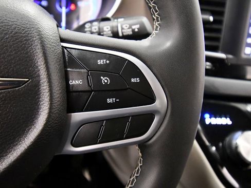 Used 2023 Chrysler Voyager LX image 22