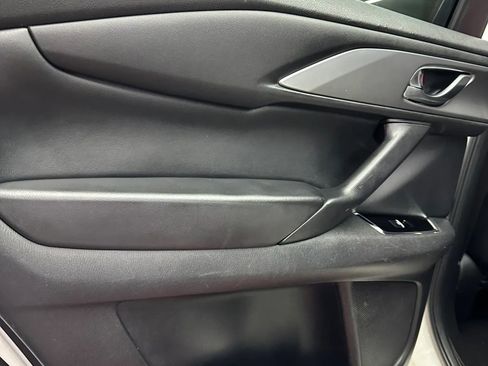 Used 2018 MAZDA CX-9 Touring image 23