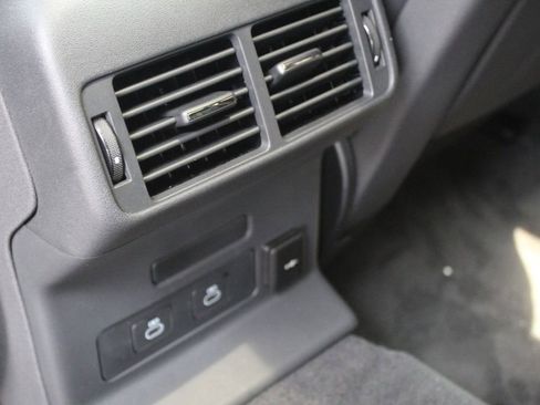 Used 2026 Land Rover Range Rover Velar S image 20