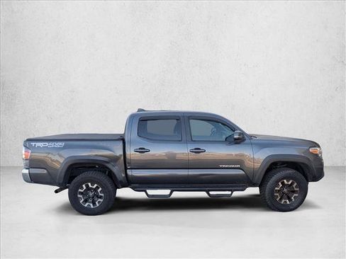Used 2020 Toyota Tacoma TRD Off-Road image 3