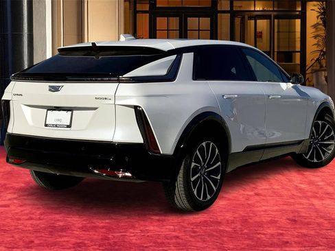 New 2025 Cadillac Lyriq Sport image 6