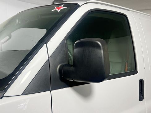 Used 2020 GMC Savana 3500 RWD image 12