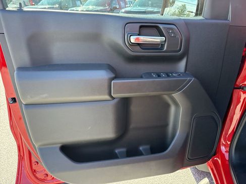 New 2025 Chevrolet Silverado 1500 Custom Trail Boss w/ LPO, Dark Essentials Package image 23