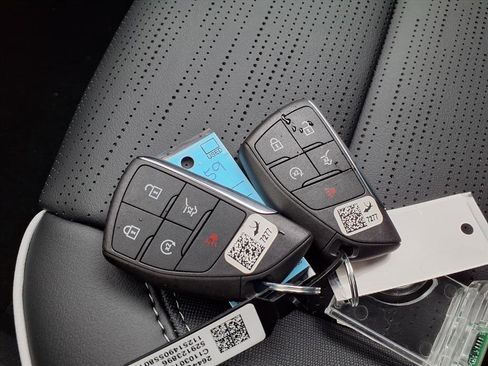 New 2026 Buick Enclave Sport Touring w/ Power Package image 11