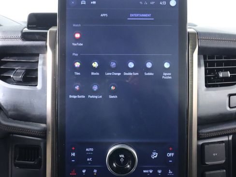 Used 2022 Ford F150 Lightning Lariat image 19