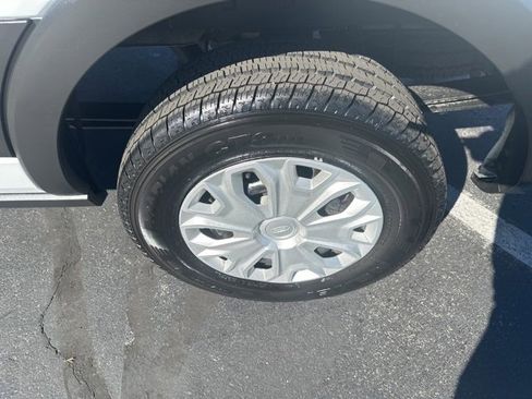 Used 2023 Ford Transit 350 XLT image 24