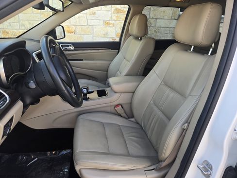 Used 2014 Jeep Grand Cherokee Limited RWD image 5