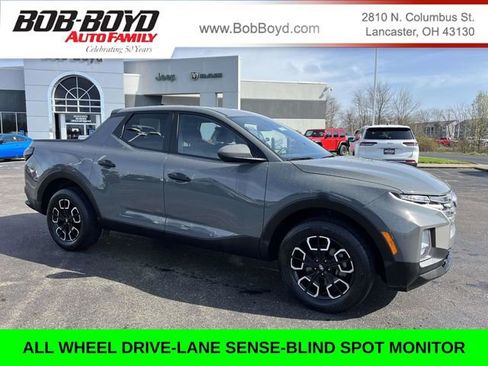 Used 2023 Hyundai Santa Cruz SE AWD/4WD image 1