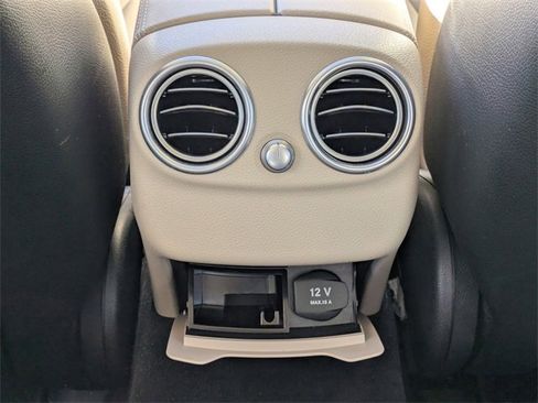 Used 2019 Mercedes-Benz C 300 Sedan image 13