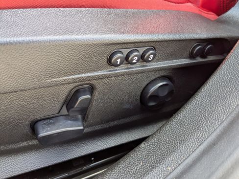 Used 2022 Alfa Romeo Giulia Veloce image 19