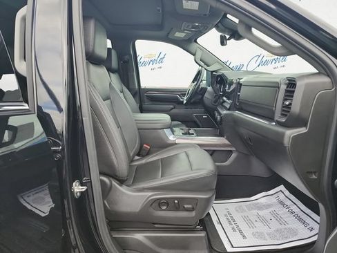 Used 2024 Chevrolet Silverado 2500 LTZ w/ LTZ Convenience Package AWD/4WD image 14