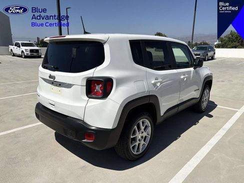 Used 2023 Jeep Renegade Latitude AWD/4WD image 19