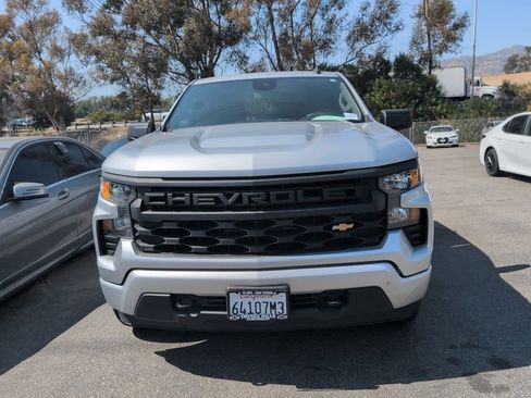 Used 2022 Chevrolet Silverado 1500 Custom RWD image 2