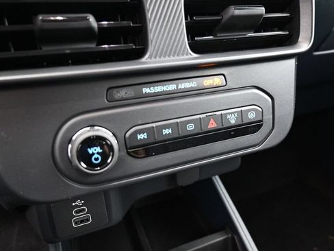 New 2026 Ford Maverick XL FWD image 13
