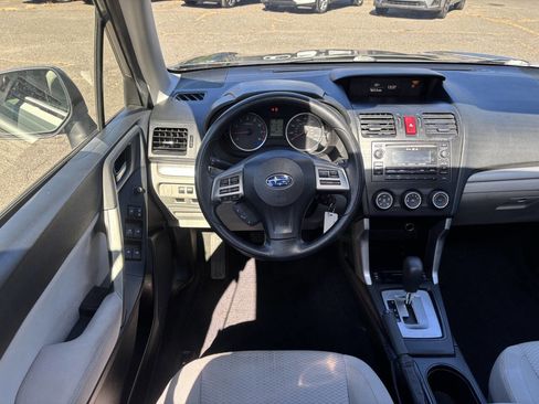 Used 2014 Subaru Forester 2.5i Premium w/ All-Weather Package image 12