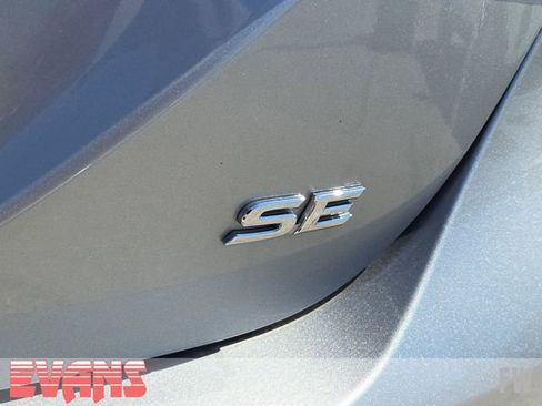 Certified 2024 Toyota Camry SE image 3