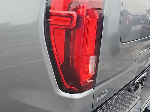 Used 2021 GMC Sierra 1500 SLT w/ SLT Convenience Package AWD/4WD image 38